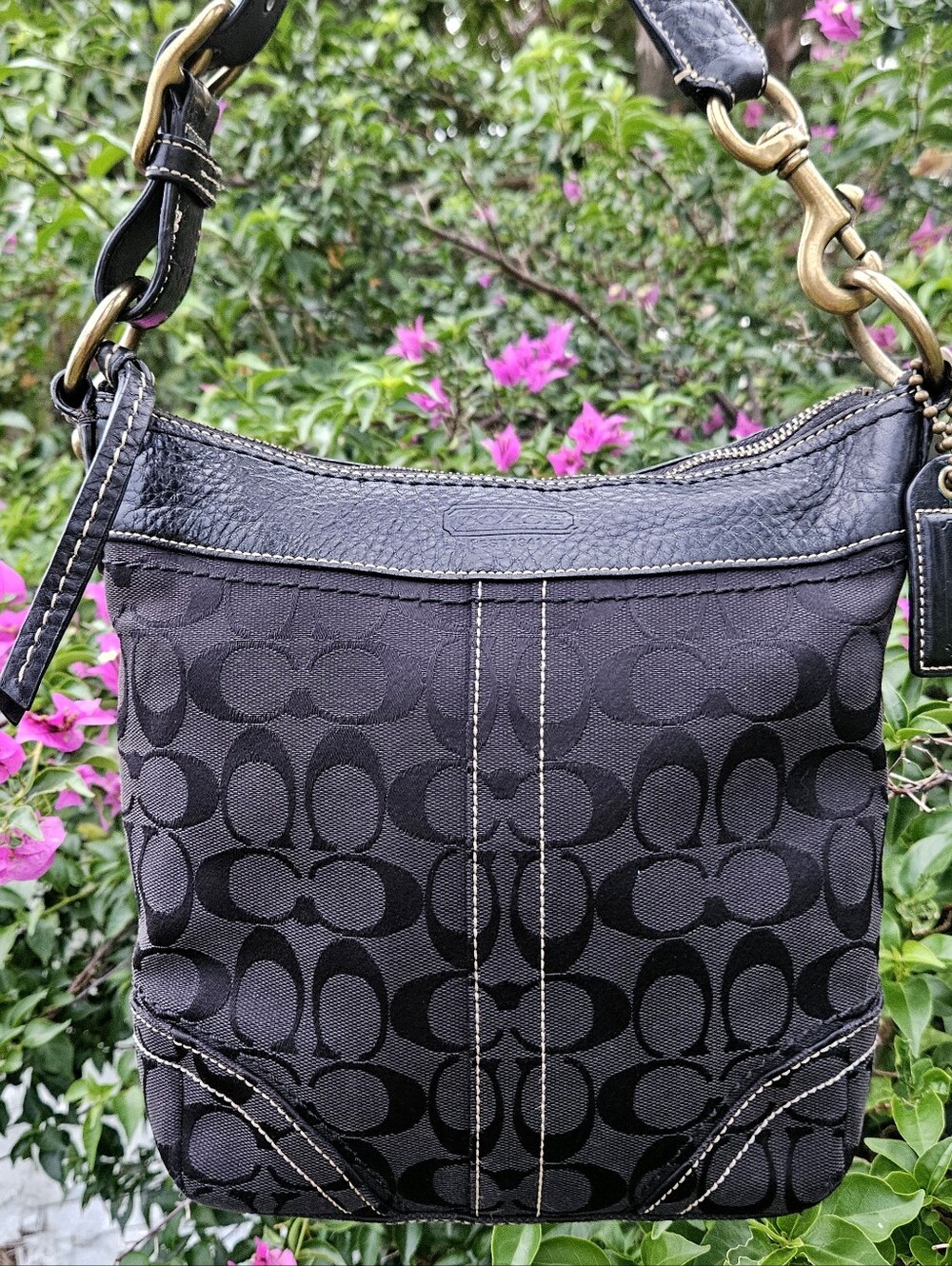 Coach 10402 Black Signature Jacquard Leather Trim Crossbody Bag Hangtag Vintage